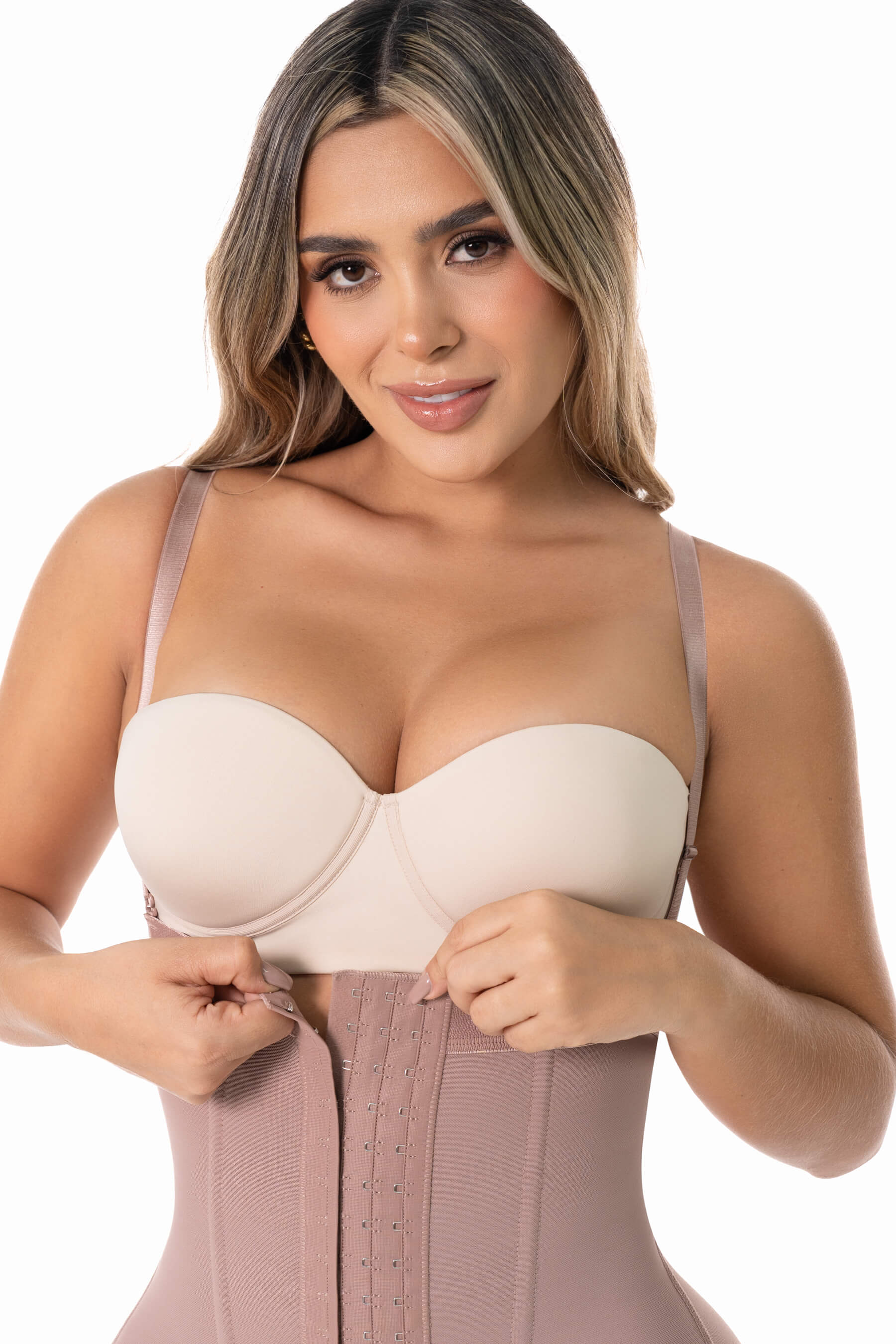 Faja Mid-Thigh Hourglass Bodysuit